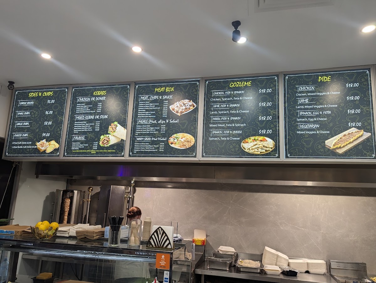 Aveley Pizza And Kebab House-8